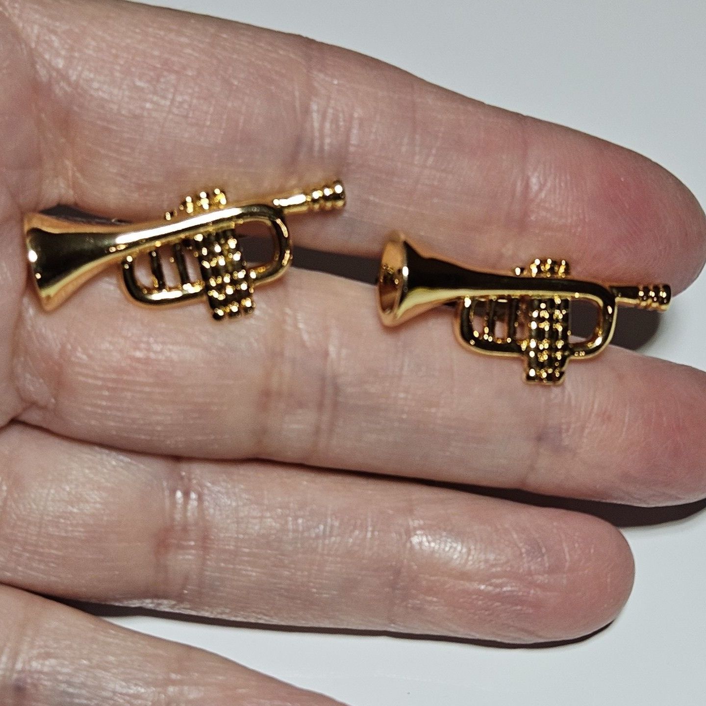 Gold Tone Trumpet Cufflinks Musical Instrument Jazz Orchestra Marching Band Gold